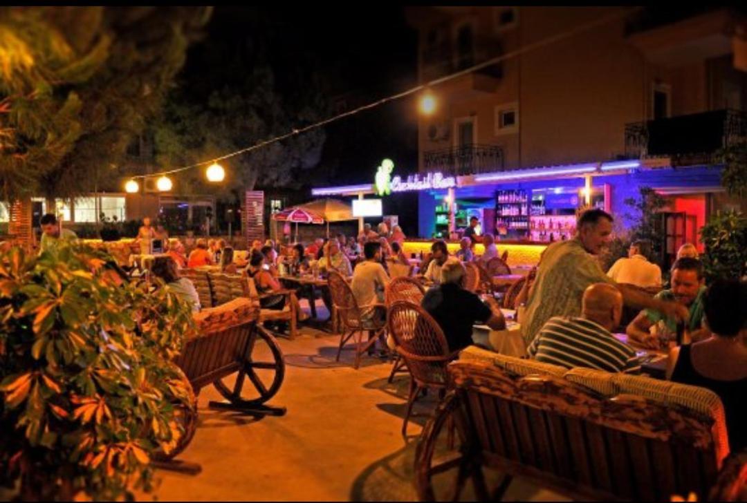 Turtle Apart Aparthotel Fethiye Exterior photo